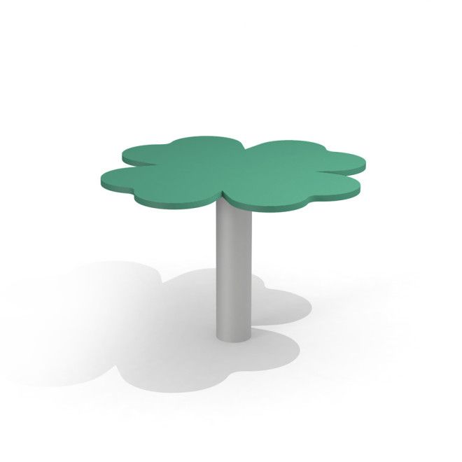 Attrezzatura da parco giochi Clover Table con piano superiore verde a forma di trifoglio e singolo palo di supporto grigio.