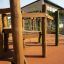 Casetta da gioco in legno per esterni per bambini, perfetta per parchi giochi e parchi.
