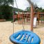 Swing Seat GBNS per parchi giochi appeso a catene.