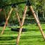 Swing Frame 1(BNS) +1 (double swing) in un parco verde