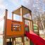 Big Tractor playhouse with slide e gioco di memoria.