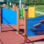 Race Track Board in un parco giochi all'aperto per bambini.