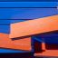 Primo piano di Race Track Board che mostra sezioni blu con dettagli rossi