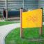 Pannello ludico esterno con design a labirinto per Find the Way Board.