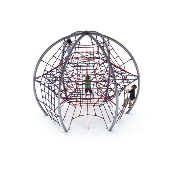Bambini che giocano su un giocattolo Autan climbing net.