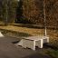 Rampa da skate Double Quarter-Pipe in un contesto di parco naturale