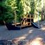 Struttura per parco giochi Small Ship Nature in un contesto boschivo
