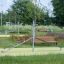 Attrezzatura da parco giochi all'aperto per esercizi di equilibrio in un parco.