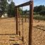 Attrezzatura da parco giochi casetta da gioco in legno Lianes con corde da arrampicata e pali di legno