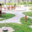 Playhouse Nature in un parco giochi per bambini.
