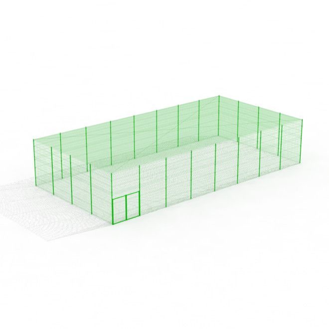Area multisport sicura verde per area giochi, recintata da un'alta recinzione.