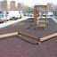 Attrezzatura da gioco in legno Classic Nature Trim Trail con travi di equilibrio e strutture da arrampicata in 