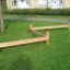 Classic Nature Trim Trail su un prato verde.