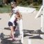 Bambini che giocano sull'attrezzatura da parco giochi Kentucky Double.