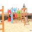 Camelot castle with slide in un parco giochi.