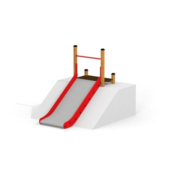 Scivolo da parco giochi, Hill Slide Wide SLW120, con lati rossi e supporto in legno.