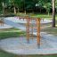 Attrezzatura da parco giochi V-shape Net Large climbing net installata su terreno sabbioso in un parco