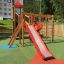 Twister castle with slide su un parco giochi