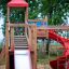 Twister castle with slide su un parco giochi