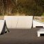 Rampe in cemento per skate park, inclusa una Jump-Ramp.