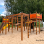 Space Station castle with slide nel parco giochi sulla sabbia