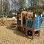 Tractor with trailer attrezzature da parco giochi.