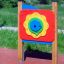 Pannello di gioco colorato Clock per bambini in un parco giochi all'aperto.