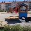 Villa with Orca single playhouse e sabbiera in un parco giochi