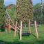 Attrezzatura da parco giochi BNS Single Swing Robinia 4 Posts (BNS 90) in un parco.