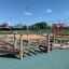Attrezzature da parco giochi all'aperto Poison Ground progettate per bambini con più strutture in legno e