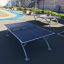 Outdoor Table Tennis allestito in un parco ricreativo.