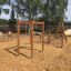 Struttura da parco giochi con scala orizzontale in legno per bambini