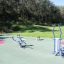 Set di attrezzature fitness outdoor Cross Trainer in un parco.
